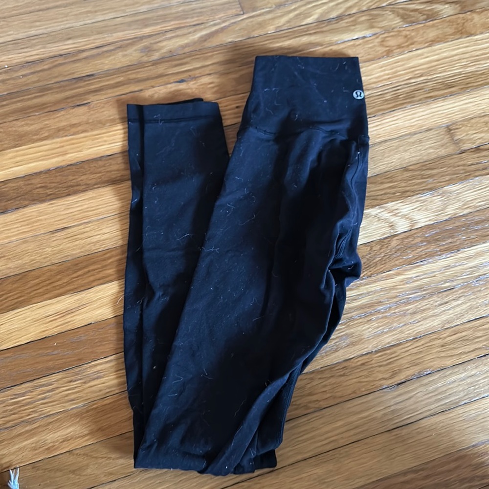 Black lululemon leggings
